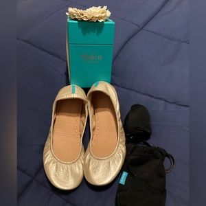 Limited Champagne Tieks, size 8